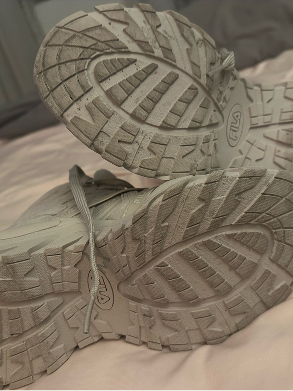 FILA | Electrove 2 High-Top Sneakers in Cream and Light Gray - Picture 8 of 11